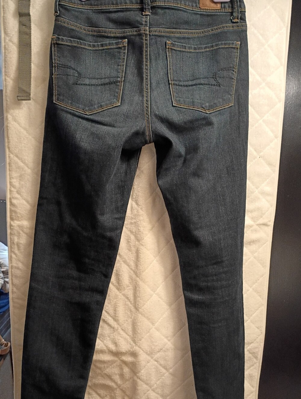 American Eagle Women’s Dark Wash Blue Jeans - Picture 10 of 12